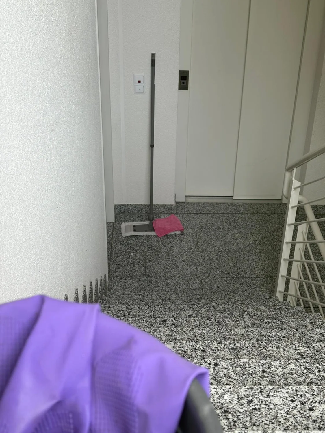 GARU Treppenhausreinigung – Treppenreinigung